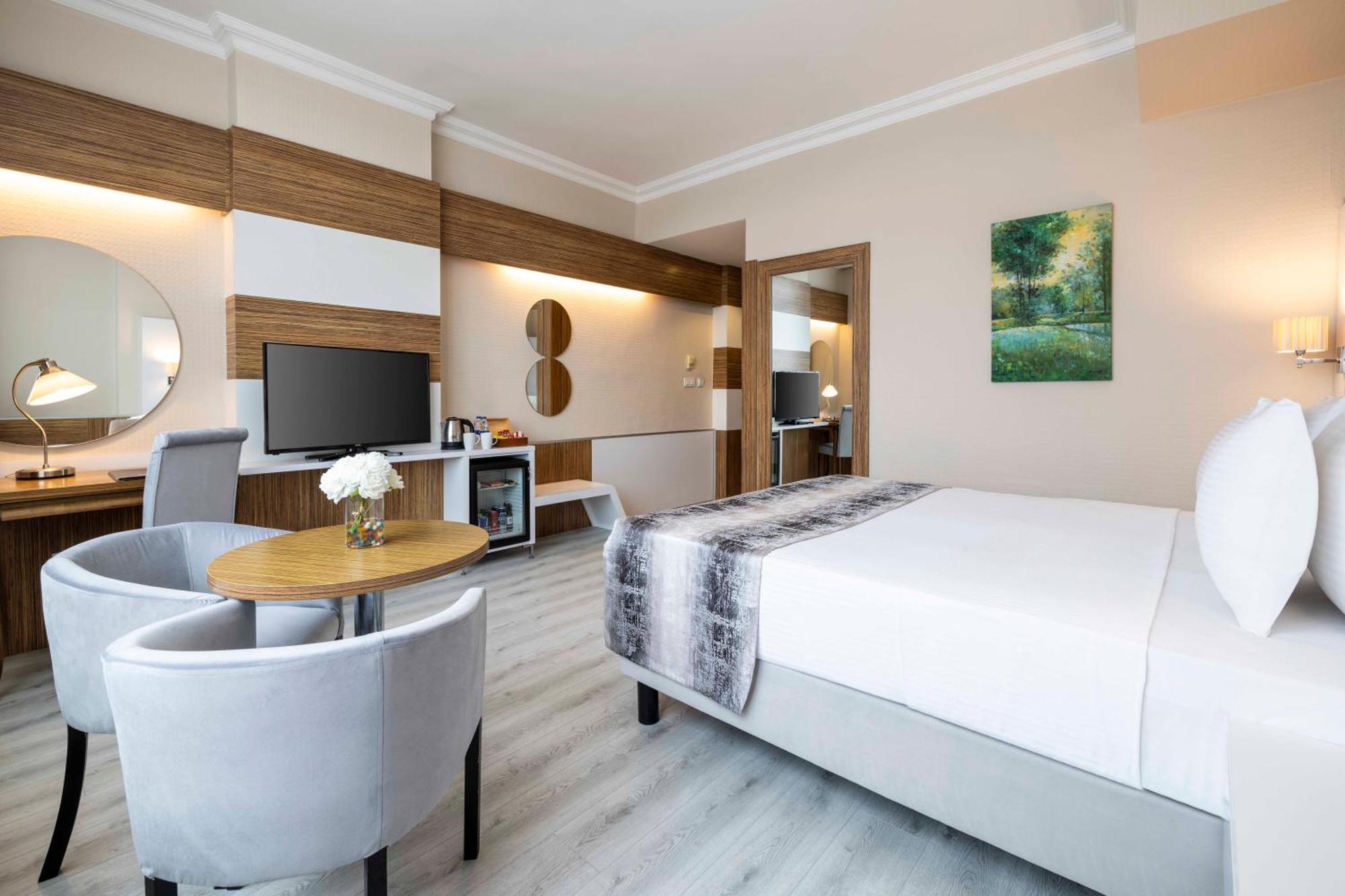 Elite Hotel Dragos Istanbul Exterior foto